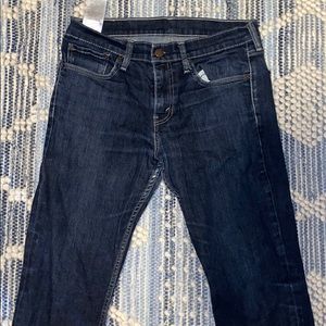 Dark blue denim Levi’s jeans 31x30